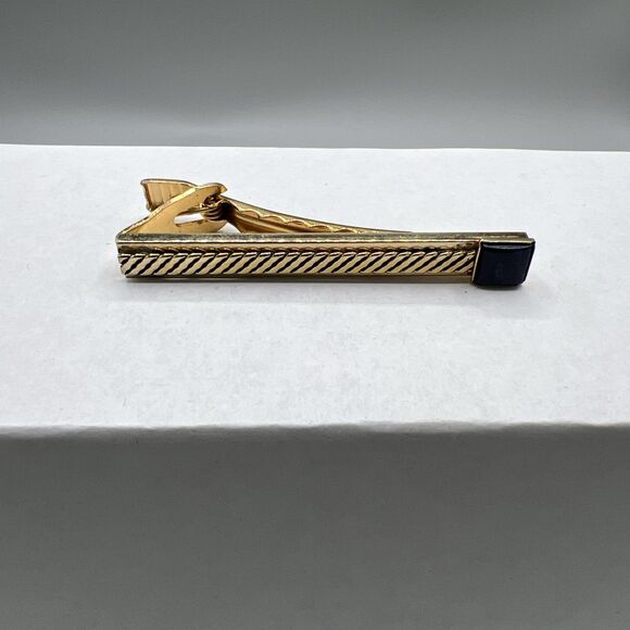 Vintage Simmons Karatclad Tie Clip Tie Bar Clasp Gold Tone NOS 50s-70s L#0257 - Picture 1 of 4